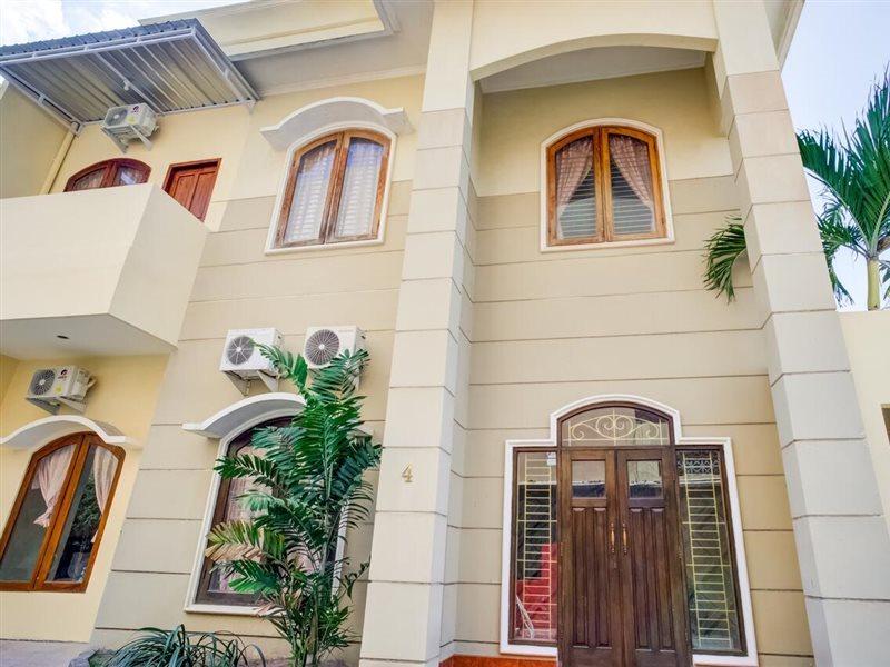 Hotel Oyo 3144 Ndalem Amandari Kejayan Exterior foto