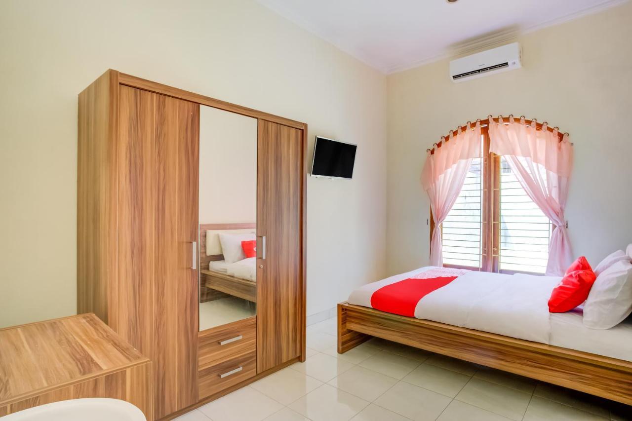 Hotel Oyo 3144 Ndalem Amandari Kejayan Exterior foto
